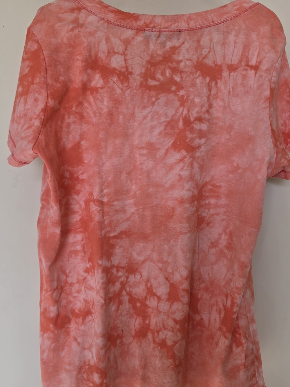 Coral Tie-Dye Floral Henley Tee - Picture 4 of 4